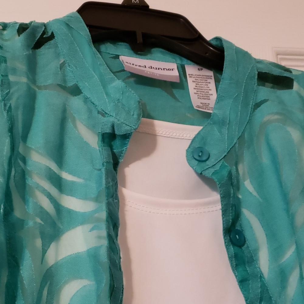 Top with jacket - Picture 2 of 5
